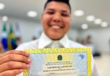 Certidão de nascimento garante cidadania, direitos e renascimento de novas histórias