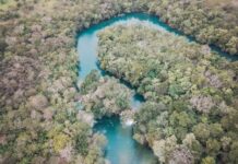 Esgoto volta a atingir o principal rio de Bonito e empresa leva outra multa