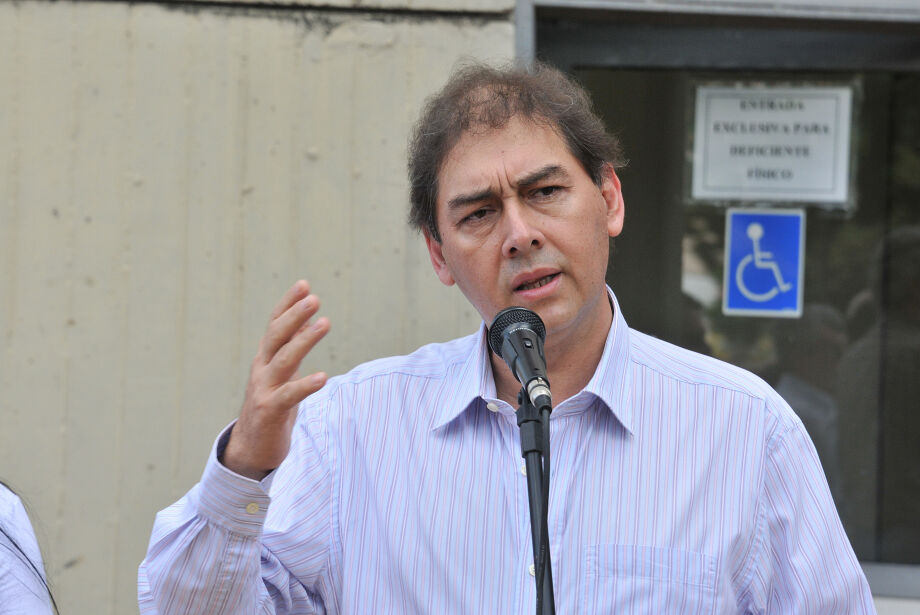 13053_05-0114-0009-alcides-bernal-ar-jpg