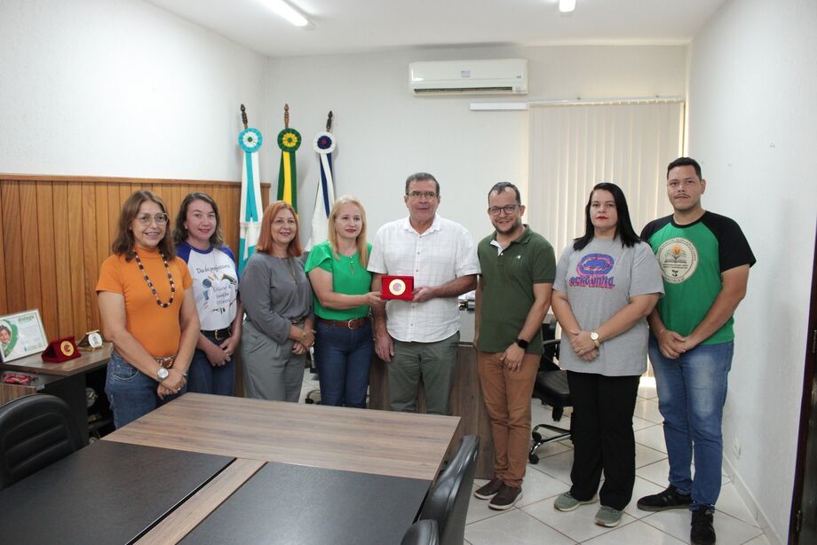 selo-ouro-anastacio