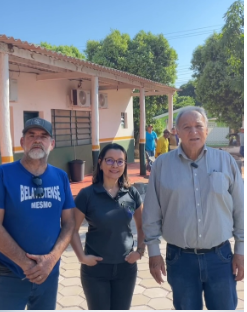 Escola Jarbas Passarinho avança com pavimentação em paver