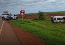 Bela Vista: Van que presta serviço para saúde sofre acidente na BR 060